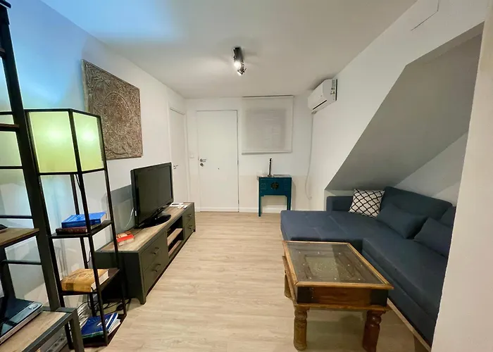 Apartamento Y Habitacion Doble Independiente A 10 Minutos De Centro De Granada